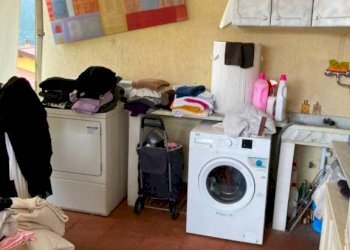 Stanza arredata - Villa via Bergiola, Massa - foto 12