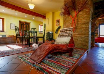 Ex casale in zona Montecarlo (16).jpg - Casale Via di San Martino, Porcari - foto 11