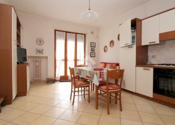 Four-room apartment Via Caduti per la Libertà, Pinasca - photo 2