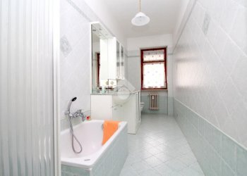 Four-room apartment Via Caduti per la Libertà, Pinasca - photo 10