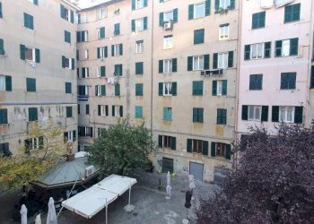 Zona - Monolocale piazza Lavagna, 2, Genova (zona Centro Storico) - foto 4
