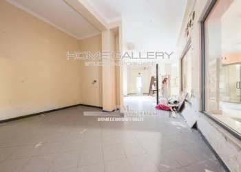 Stanza non arredata - Shop via Piacenza, 73, Genova - photo 21