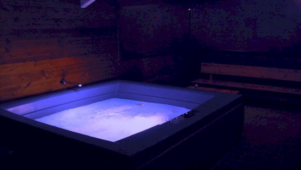 Camera da letto - Stable - Palace via Montenero, Bardonecchia - photo 1