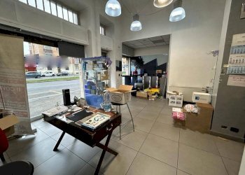 Interno non residenziale - Negozio via Francesco De Sanctis, 60, Torino - foto 4