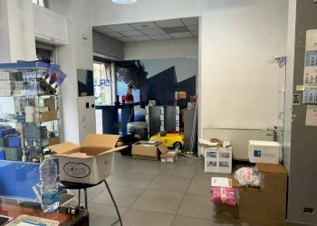 Interno non residenziale - Negozio via Francesco De Sanctis, 60, Torino - foto 5