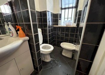 Bagno - Negozio via Francesco De Sanctis, 60, Torino - foto 9