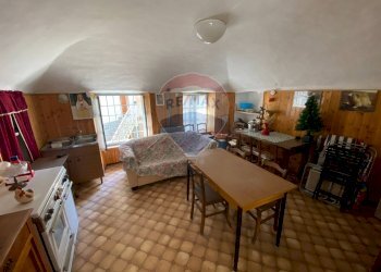 Villa a Schiera Frazione Montaldo, 69
Mezzana Mortigliengo, Mezzana Mortigliengo - foto 8