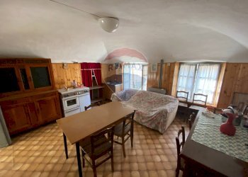 Villa a Schiera Frazione Montaldo, 69
Mezzana Mortigliengo, Mezzana Mortigliengo - foto 9