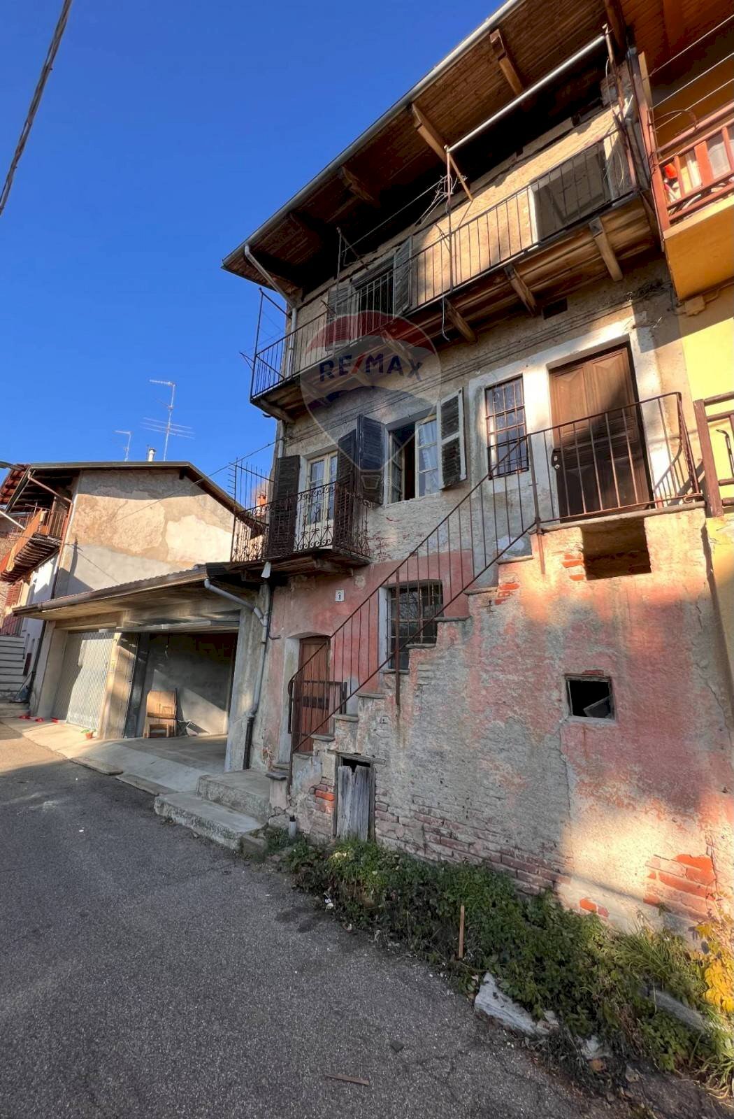 Villa a Schiera Fraz. d'Agostino, 9
Camandona, Camandona - foto 2