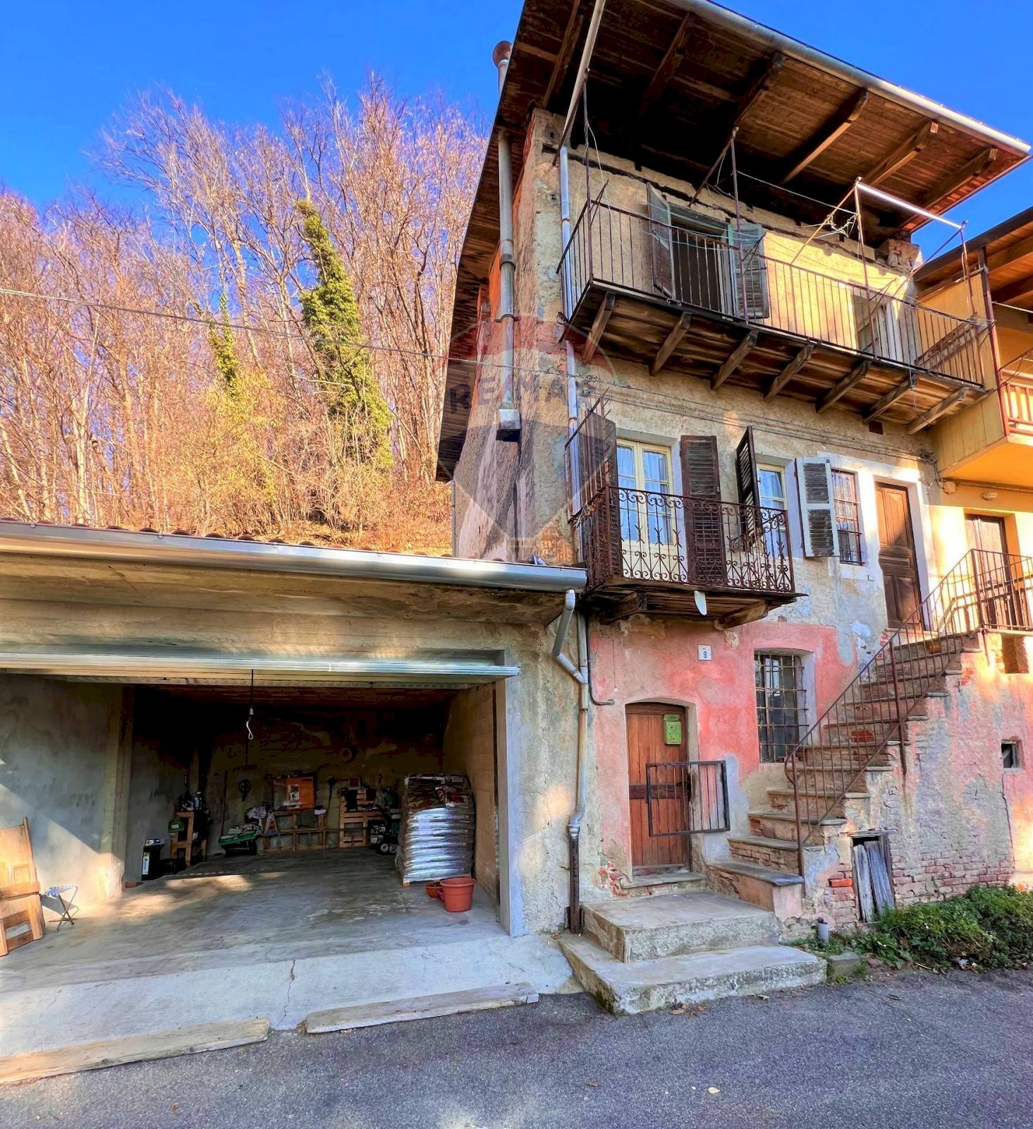 Villa a Schiera Fraz. d'Agostino, 9 
 Camandona, Camandona - foto 1