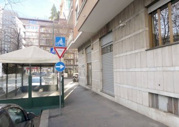 Shop Corso Traiano, Torino (neighborhood Mirafiori Sud) - photo 3