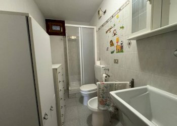 Bagno - Bilocale Rue du Coutumier, Aosta - foto 8