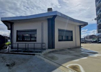 . - Ufficio via Varese, 2, Lainate - foto 3