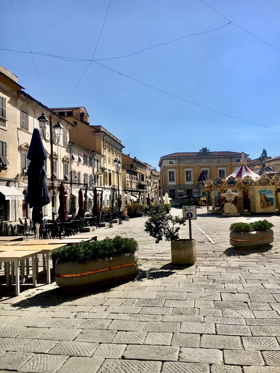 WhatsApp Image 2022-08-23 at 17.55.09.jpeg - Locale Commerciale Sarzana - foto 1