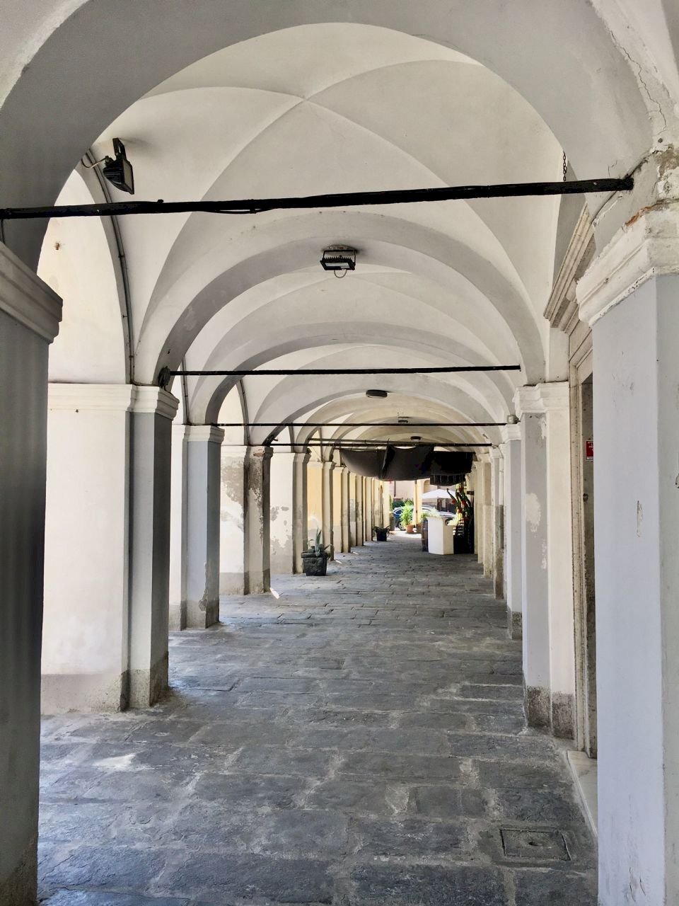 WhatsApp Image 2022-08-23 at 17.55.09 (1).jpeg - Locale Commerciale Sarzana - foto 2