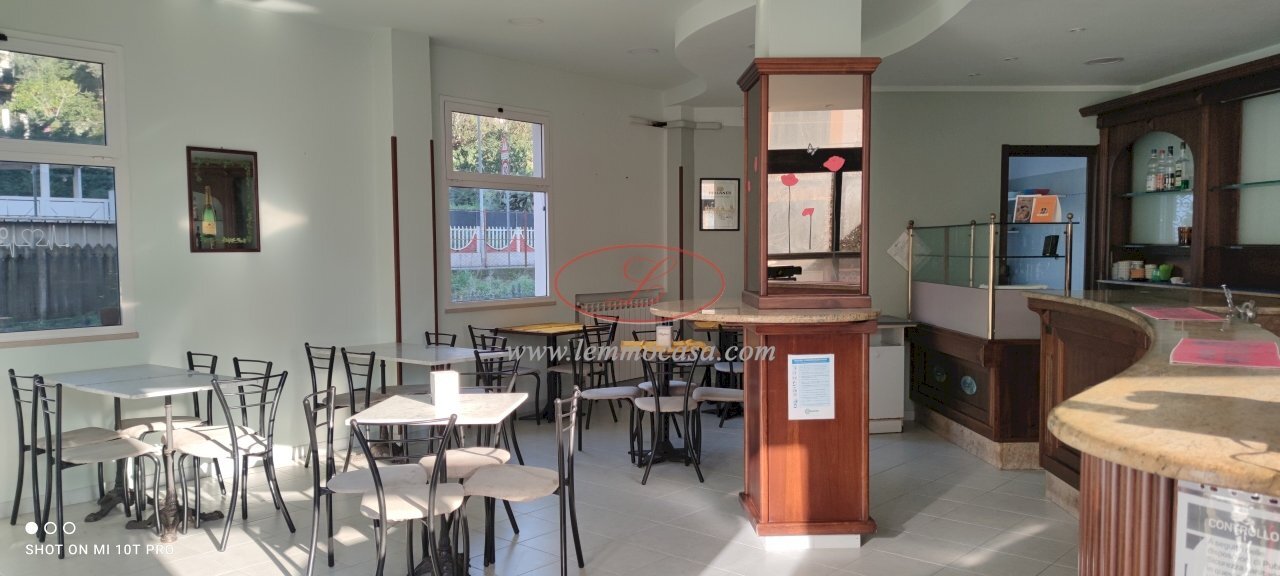 Diano Marina vendesi muri di negozio - Locale Commerciale Via Francesco Agnese, Diano Marina - foto 1