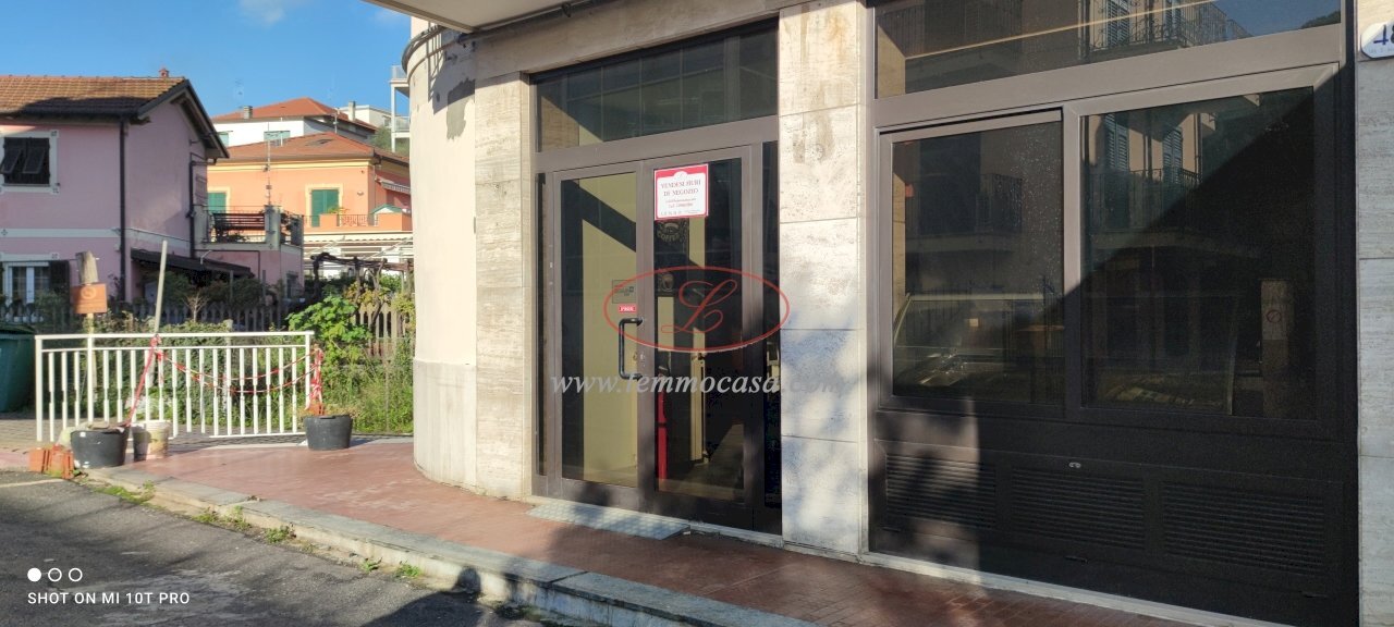 Locale Commerciale Via Francesco Agnese, Diano Marina - foto 3