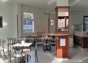 Diano Marina vendesi muri di negozio - Locale Commerciale Via Francesco Agnese, Diano Marina - foto 1