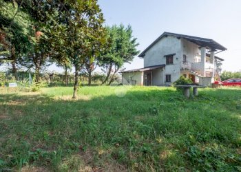 Independent house Via Nitte, Revello - photo 8