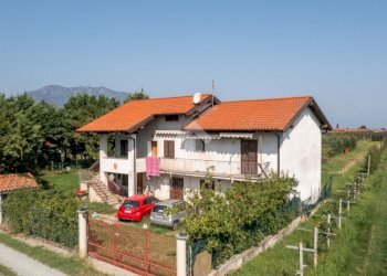Independent house Via Nitte, Revello - photo 12