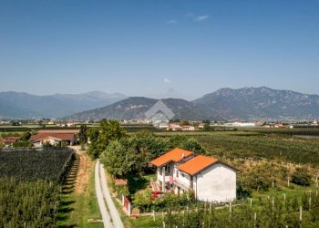 Independent house Via Nitte, Revello - photo 3