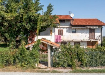 Independent house Via Nitte, Revello - photo 2