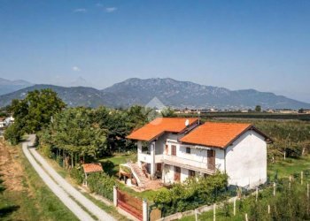 Independent house Via Nitte, Revello - photo 7