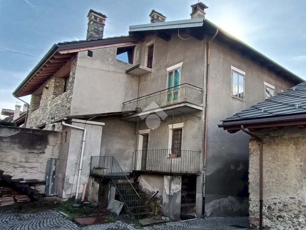 Casa indipendente Vicolo Llaou de L'Hopeutaill, Nus - foto 1