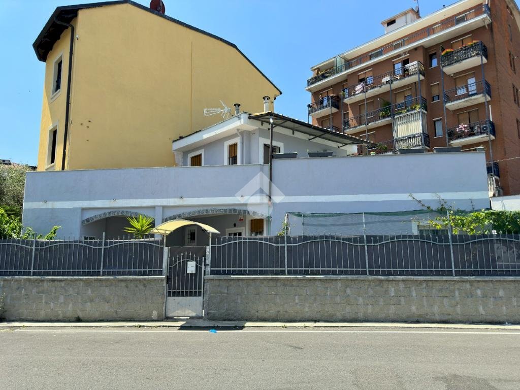 Casa indipendente Via Lucca, Torino (zona Lucento) - foto 2