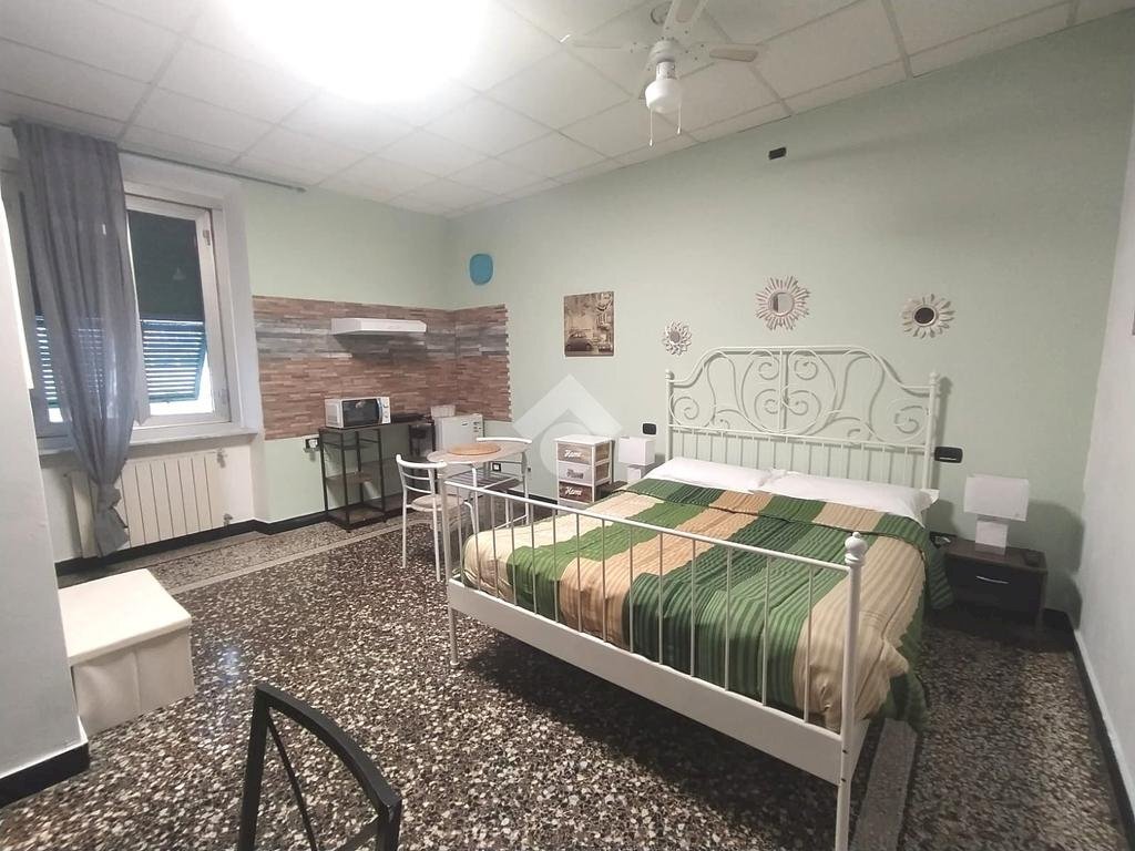 One-room apartment Corso Buenos Aires, Genova (neighborhood Foce) - photo 1