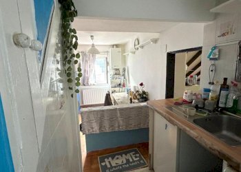 Three-room apartment Via fabbriche, Genova (neighborhood Voltri) - photo 11
