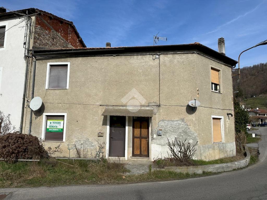 Casa semi indipendente Via Damonte, Pallare - foto 2