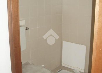 Ufficio via Brini, Bologna (zona Corticella) - foto 6