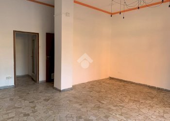 Shop Via Agucchi, Bologna (neighborhood Battindarno) - photo 1