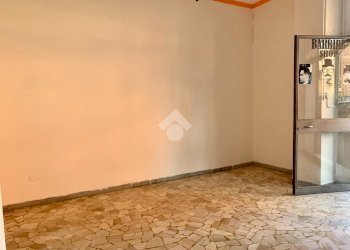 Shop Via Agucchi, Bologna (neighborhood Battindarno) - photo 5