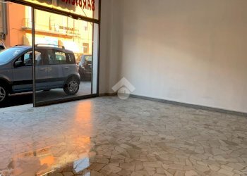 Shop Via Agucchi, Bologna (neighborhood Battindarno) - photo 8