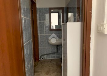 Shop Via Agucchi, Bologna (neighborhood Battindarno) - photo 12