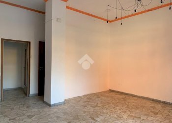 Shop Via Agucchi, Bologna (neighborhood Battindarno) - photo 14