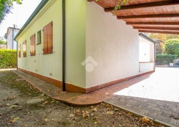 Villa Via Leone Pancaldo, Ravenna (zona Lido di Classe) - foto 5