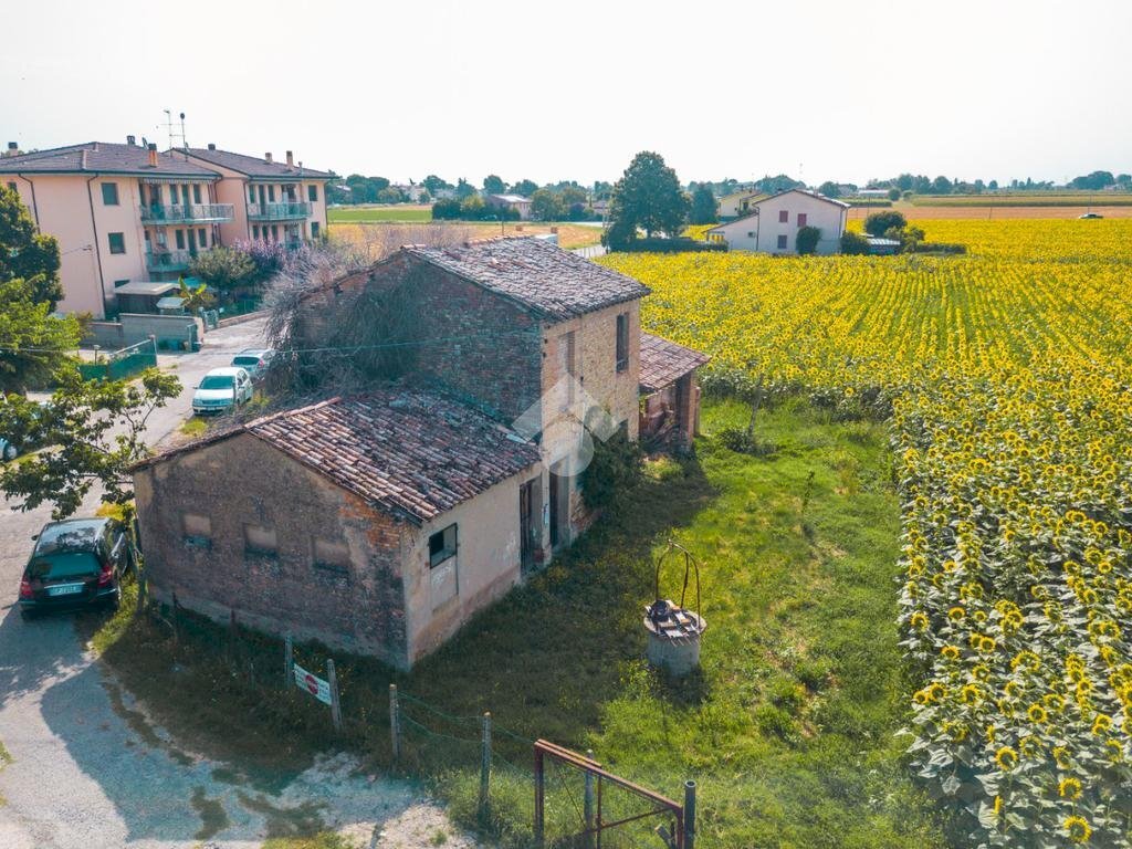 Rustico Via Romolo Zanzi, Ravenna (zona San Pietro in Vincoli) - foto 1