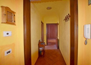 corridoio - Three-room apartment via Baldassarre Cordero, 2, Mondovì - photo 12