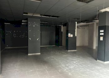 Interno non residenziale - Shop largo San Francesco da Paola, Genova - photo 13