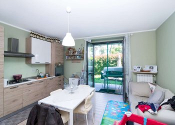 soggiorno living  - Bilocale viale FABRIZIO DE ANDRE', 49, Grugliasco - foto 3