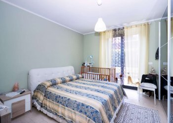 camera da letto - Bilocale viale FABRIZIO DE ANDRE', 49, Grugliasco - foto 8