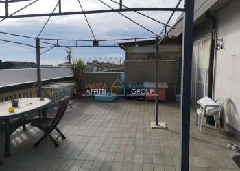 1249361-js7ihw70rgp.jpg - Trilocale Via Argine Destro Carrione 29BIS, Carrara - foto 1