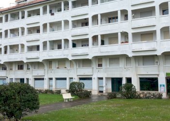 Esterno - Locale Commerciale VIALE ALCIONE 139B, Francavilla al Mare - foto 1