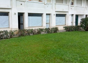 A13  29APR23 154.jpg - Locale Commerciale VIALE ALCIONE 139B, Francavilla al Mare - foto 2