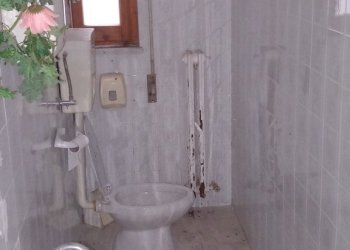 bagno - Locale Commerciale VIALE ALCIONE 139B, Francavilla al Mare - foto 4