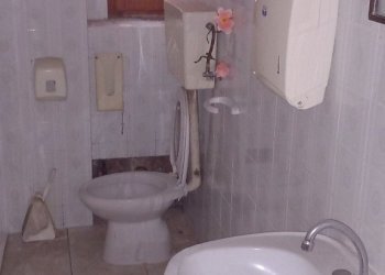 bagno - Locale Commerciale VIALE ALCIONE 139B, Francavilla al Mare - foto 5