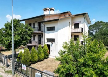 Four-room apartment Comacchio - photo 3